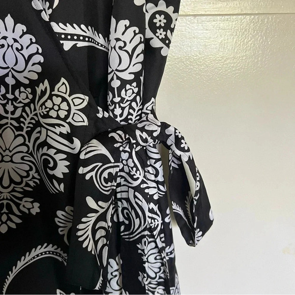 Ann Taylor Black White‎ Damask Print Wrap Sleeveless Dress Size 2 - Picture 4 of 9